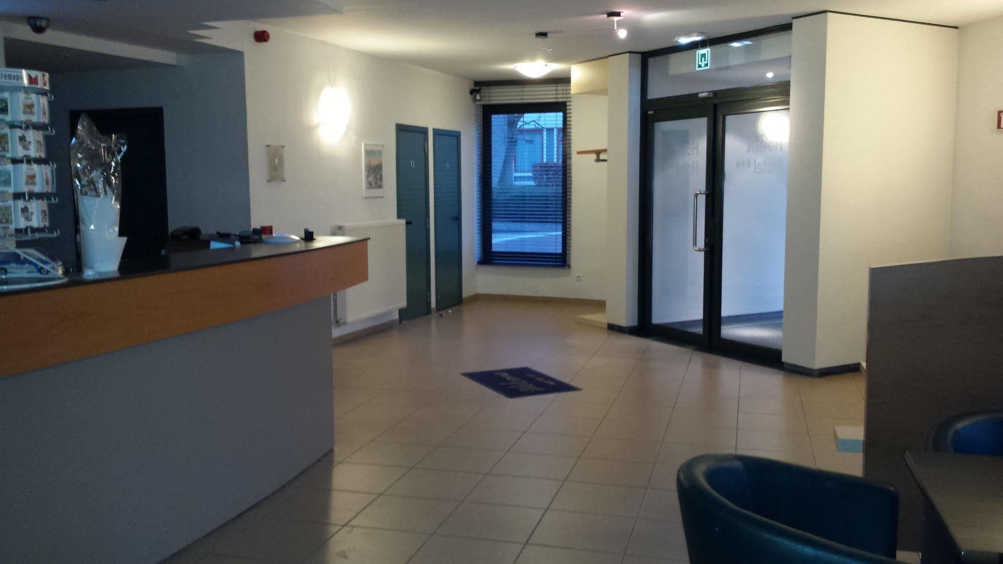Hotel Hobbit Brussels Airport 3*